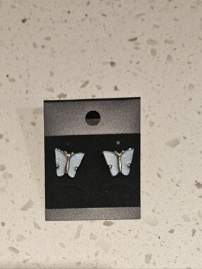 Butterfly Earrings, NEW 🦋
